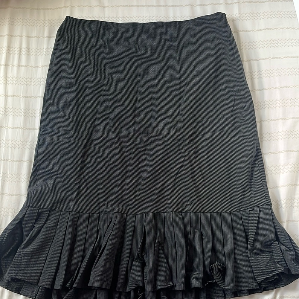 Ann Taylor Loft Black & White Pinstripe Pencil Skirt with Ruffle, Women's Size 8